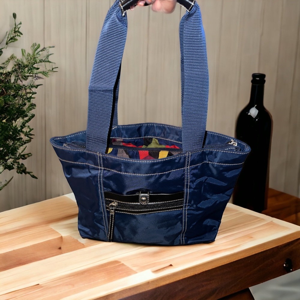 Nine West: 3 Compartment Small Tote